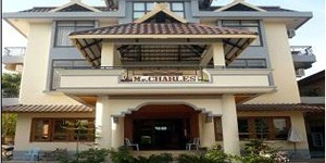 Mr Charles Hotel